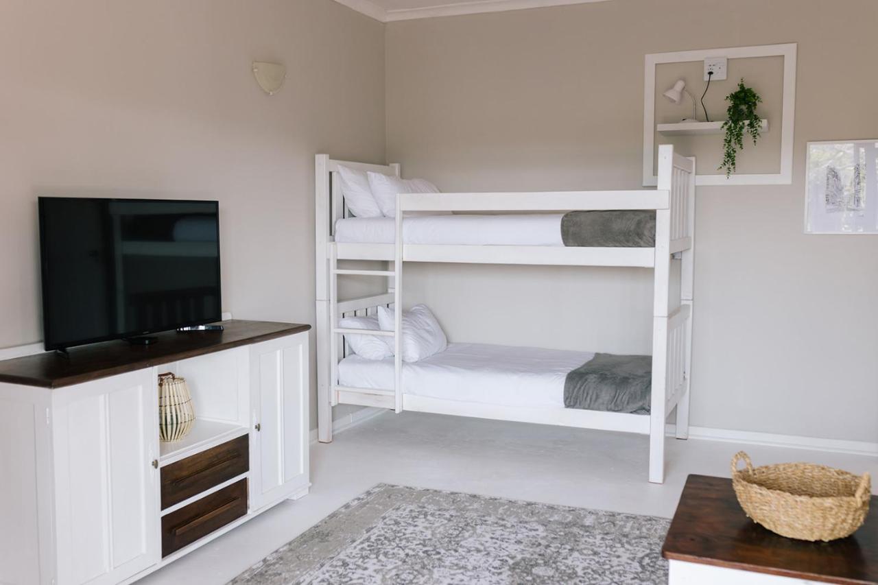 Nahoon Beach Villas Self Catering Apartments Іст-Лондон Екстер'єр фото