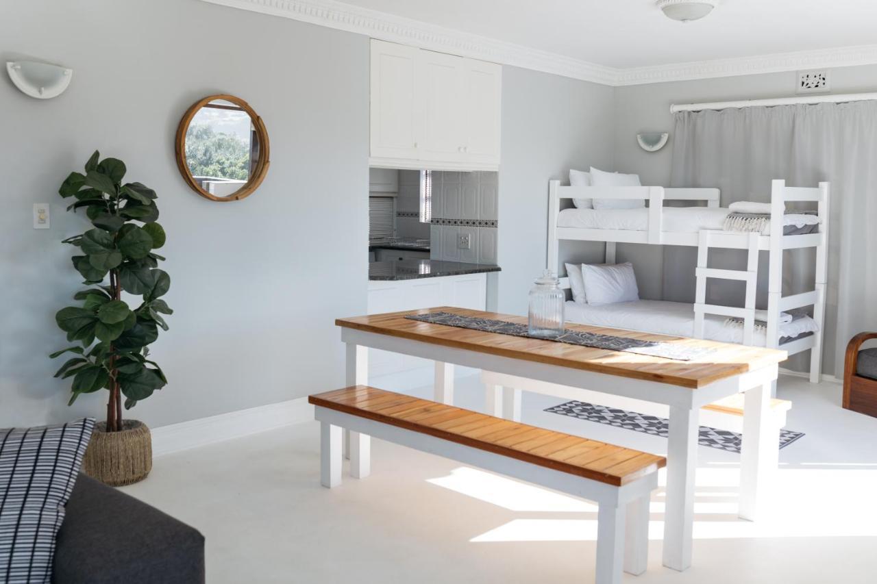 Nahoon Beach Villas Self Catering Apartments Іст-Лондон Екстер'єр фото