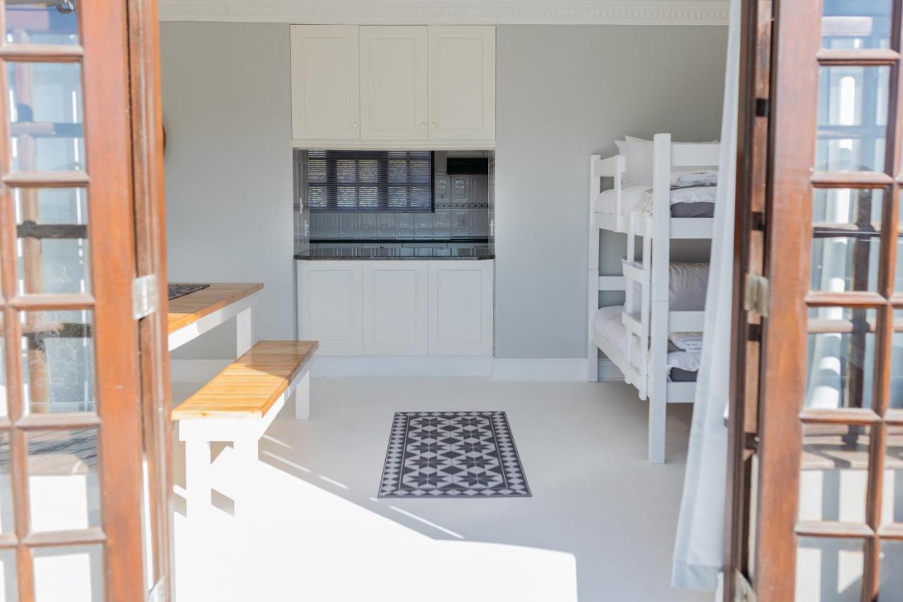 Nahoon Beach Villas Self Catering Apartments Іст-Лондон Екстер'єр фото