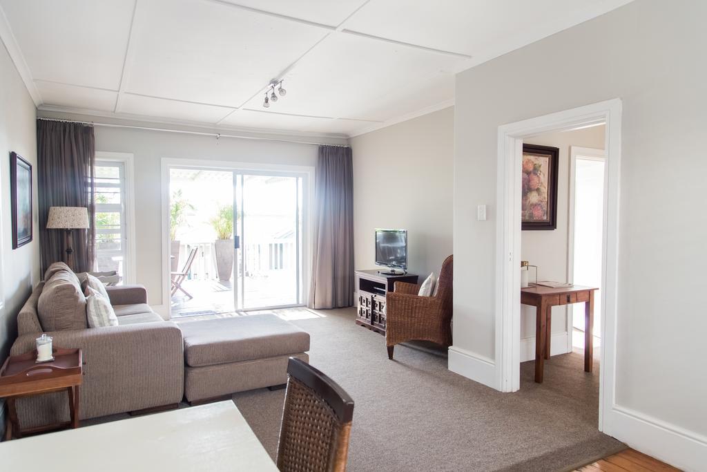 Nahoon Beach Villas Self Catering Apartments Іст-Лондон Екстер'єр фото