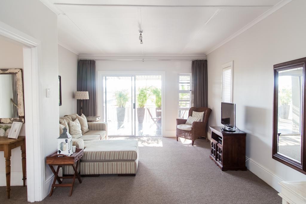 Nahoon Beach Villas Self Catering Apartments Іст-Лондон Екстер'єр фото