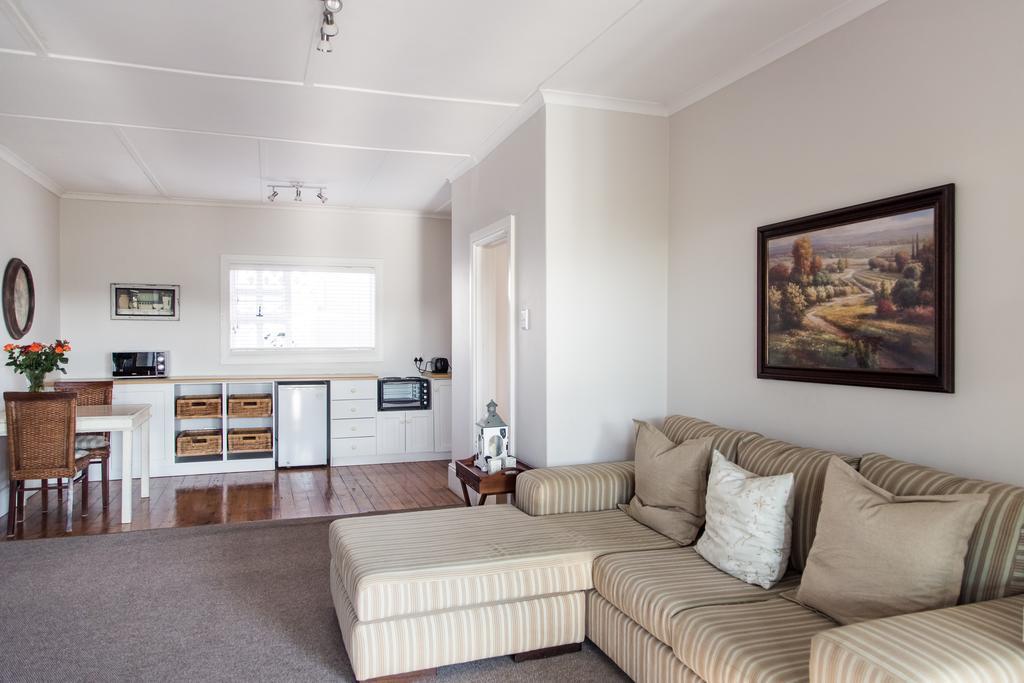 Nahoon Beach Villas Self Catering Apartments Іст-Лондон Екстер'єр фото
